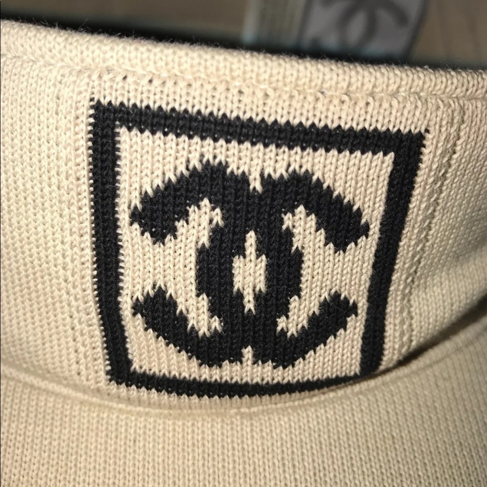 Authentic Chanel visor - Picture 3 of 3